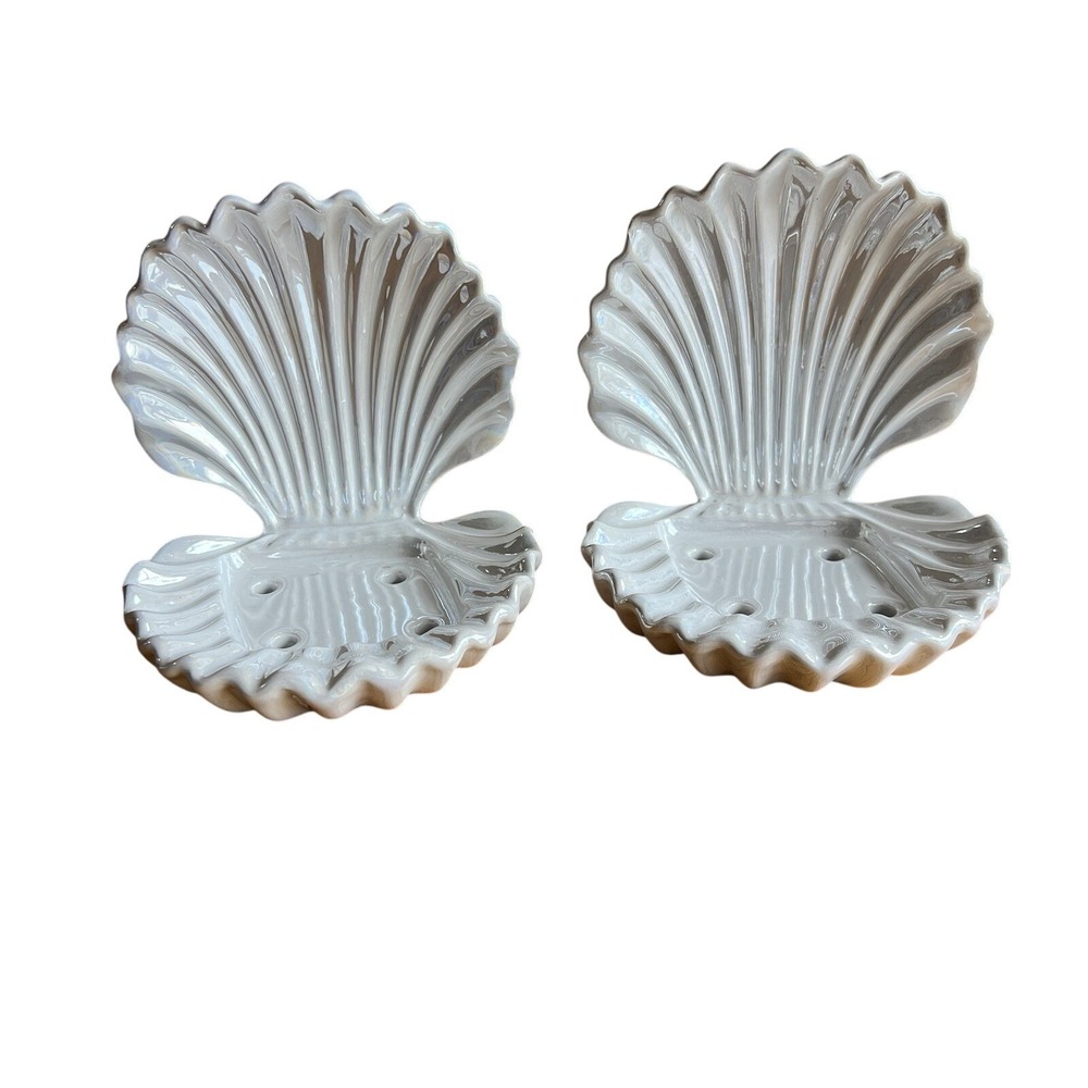 Bath & Body Works Sea Clam Shell White Iridescent Soap Holder Seashell Lot‎ of 2
